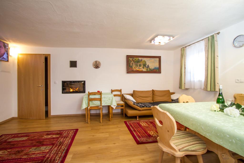 Gertis Ferienwohnung Hochfilzen Room photo